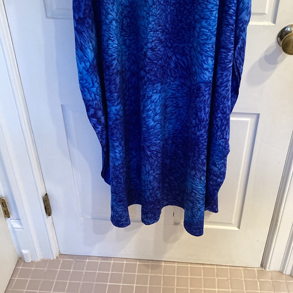 O/s blue silk like caftan - Picture 2 of 5